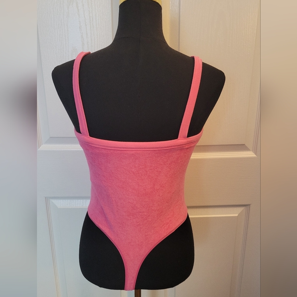 SKIMS Terry Lounge Seamless Thong Bodysuit - Picture 2 of 5